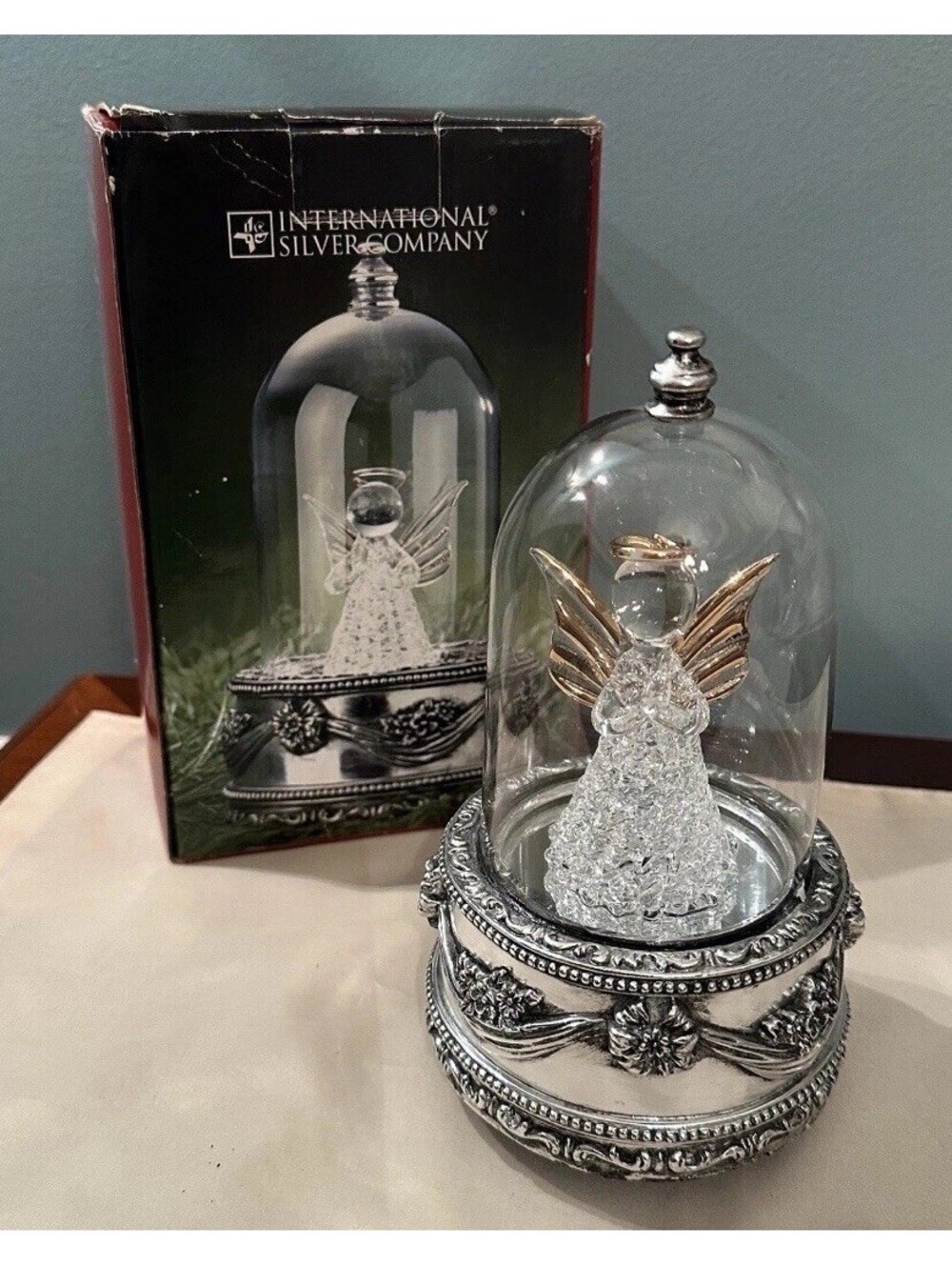 International Silver Company Illuminated Angel Globe Music Box Hark The Herald